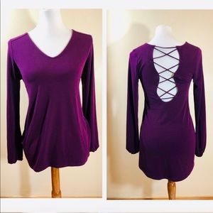 ✨EXPRESS Open Back Long Sleeve Top ✨